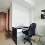Nice And Comfy 1Br At Dago Suites Apartment By Travelio